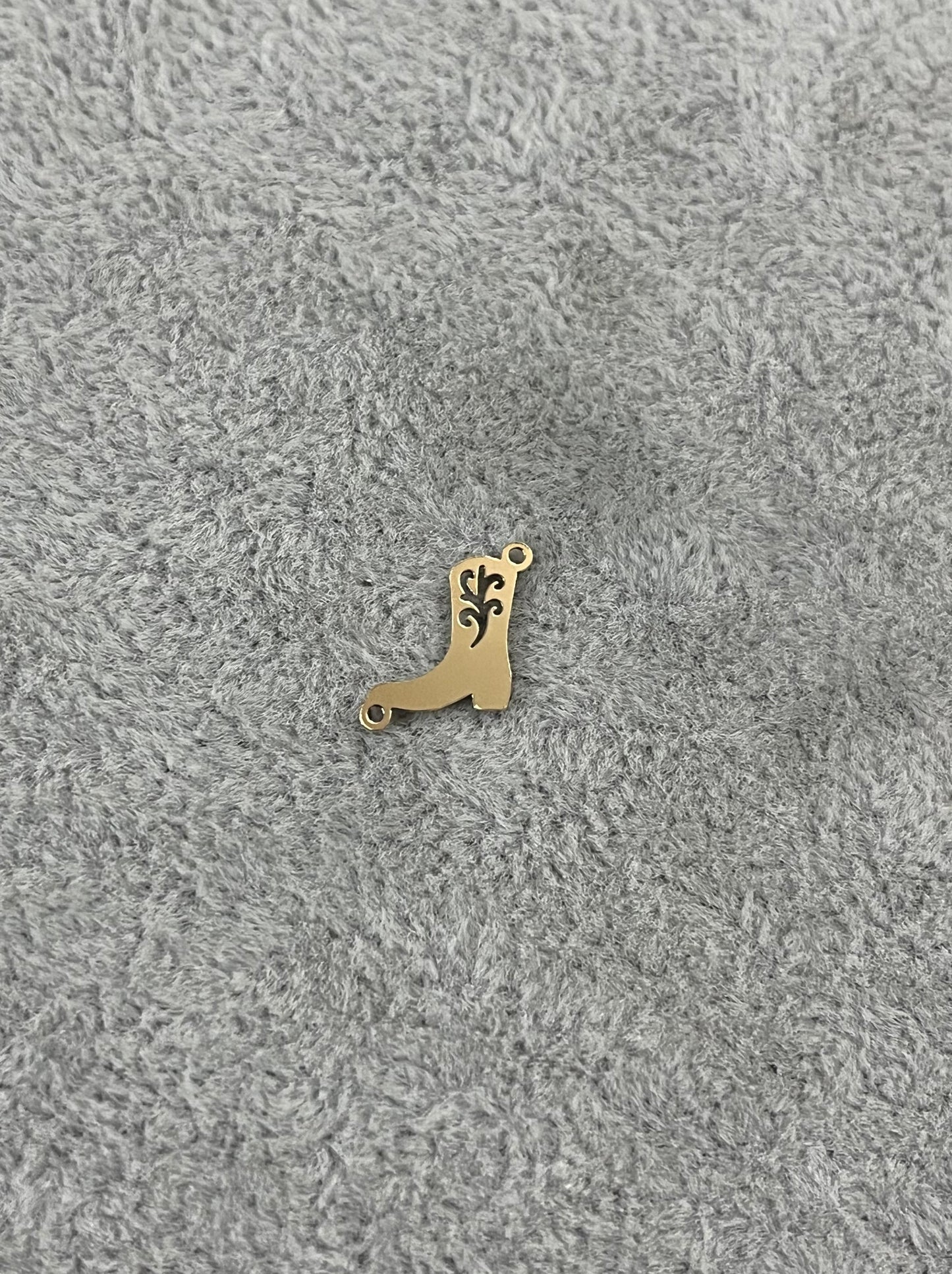 Cowgirl connector