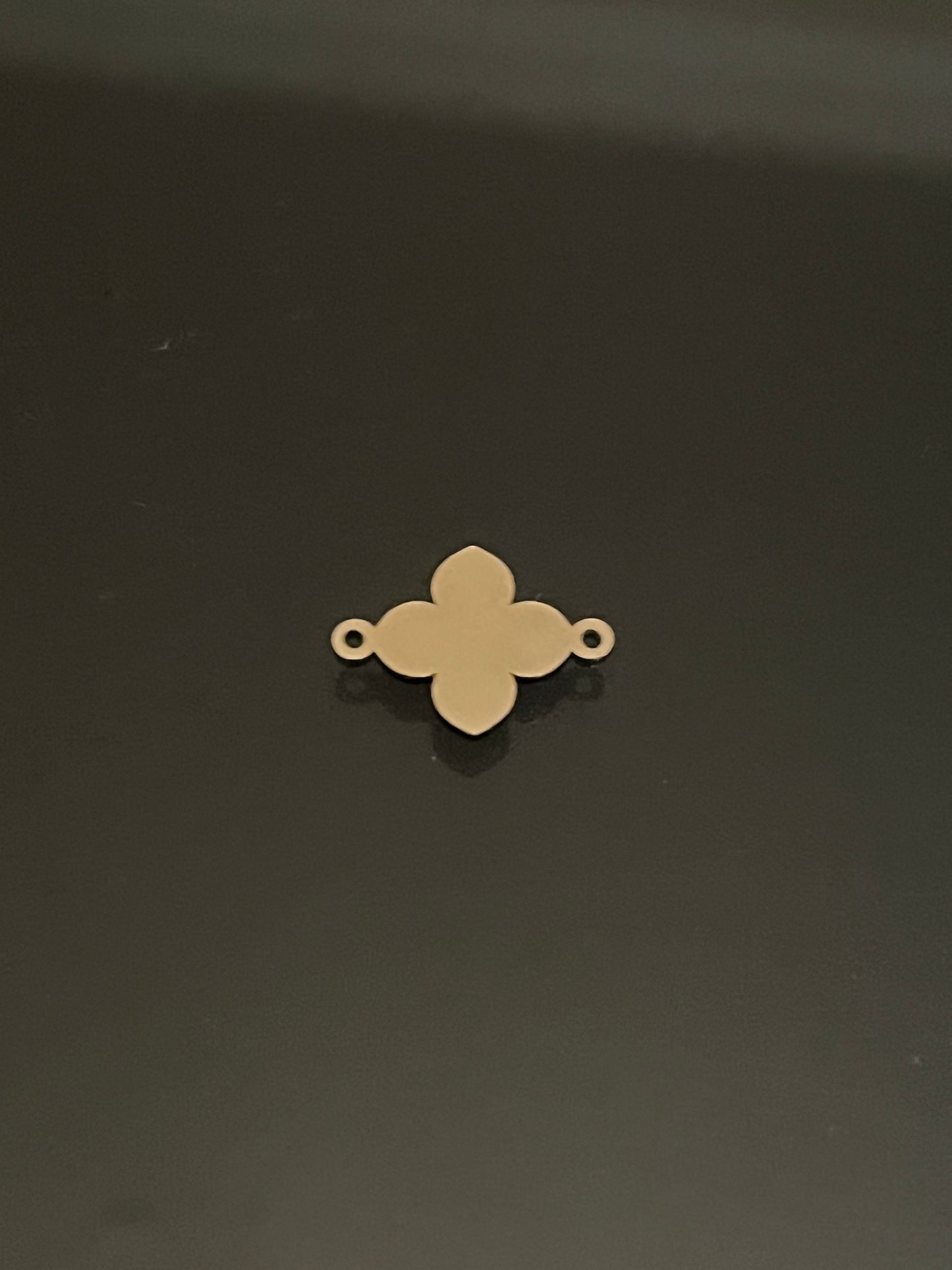 Cross Connector