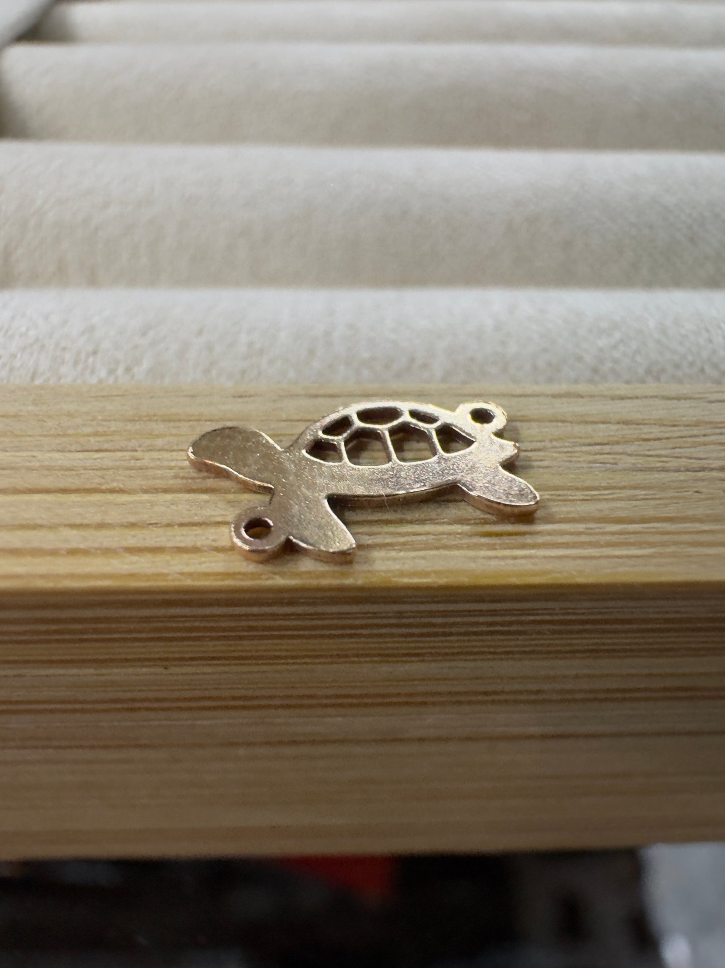 Turtle connector