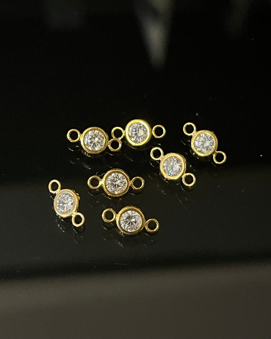 4mm Gold Filled White Bezel Connector