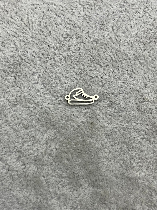 Shoe connector